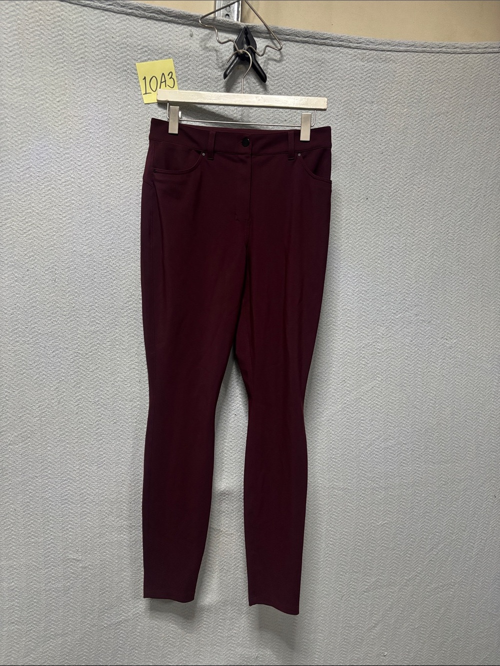Lululemon size 29 pants